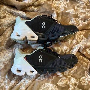 On Running On Cloud Tennis Shoes